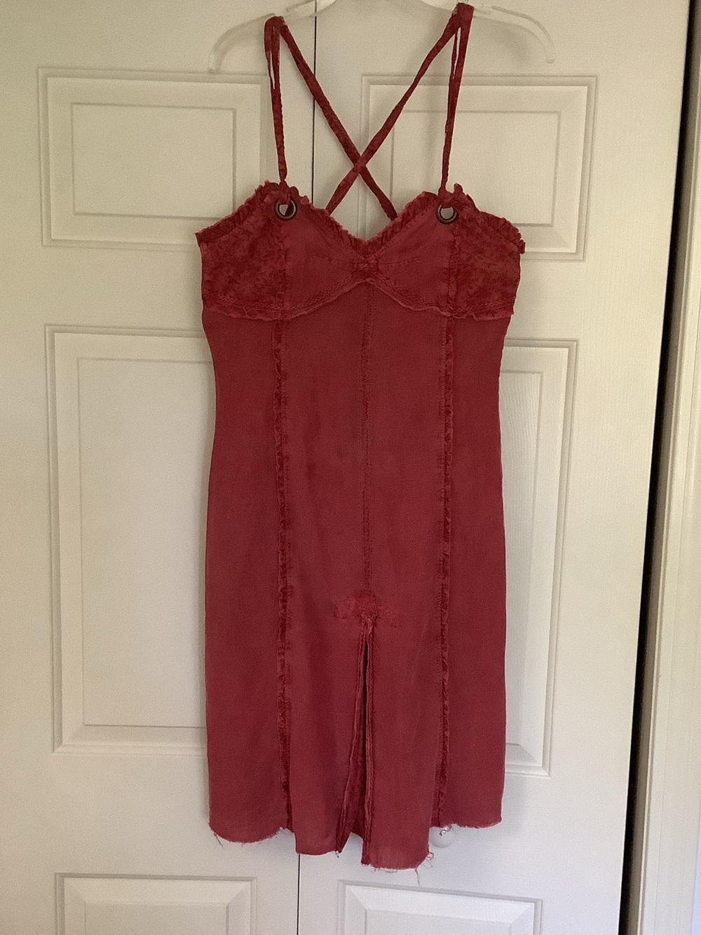 Designer brand by Max&Co. Designed in Italy. Linen and cotton. Unique. Dark red.
